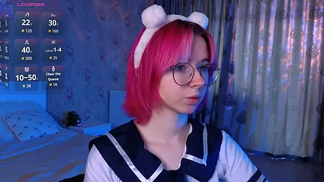 Snapshot of Nora_Failure chatting on 09.17.25 Nora Failure online show from 09.17.25