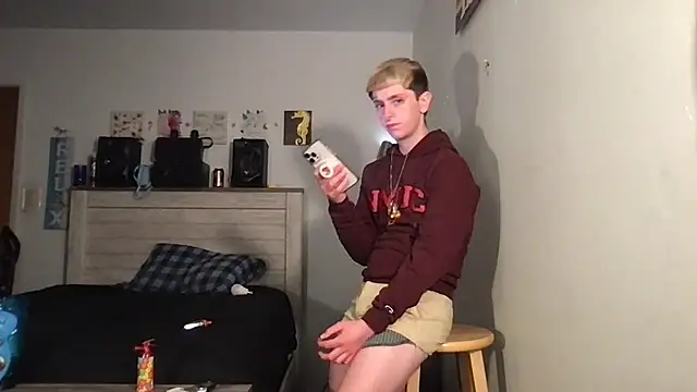 Snapshot of twentywithafelonyy chatting on 02.04.25 twentywithafelonyy online show from 02.04.25