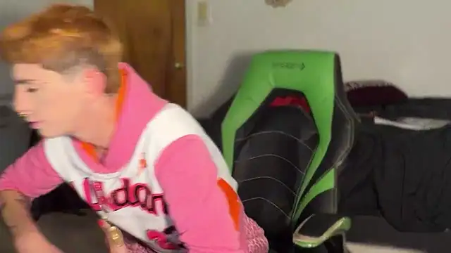 Snapshot of twentywithafelonyy chatting on 11.20.25 twentywithafelonyy online show from 11.20.25