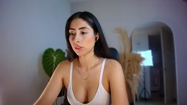 auroracaruso11 online show from 11.26.25