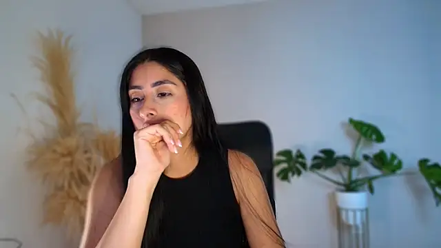 auroracaruso11 online show from 04.16.26