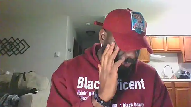 Snapshot of Stayinalive1992 chatting on 12.14.24 Stayinalive1992 online show from 12.14.24