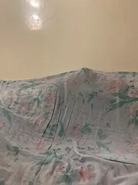 Layla-daloua online show from 09.23.25