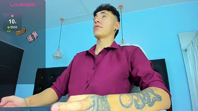 Lobo 17  online show from 12.21.25