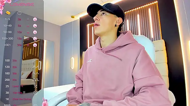 Lobo 17  online show from 02.06.26