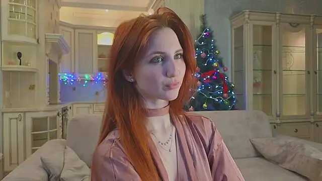 EsmaCrumbley online show from 12.26.24