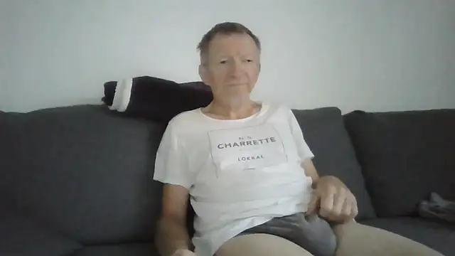 naturiste974 online show from 06.10.26