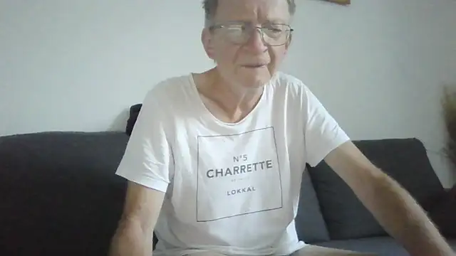 naturiste974 online show from 06.15.26