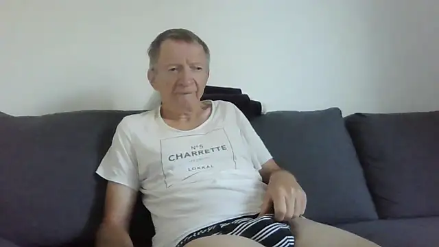 naturiste974 online show from 06.18.26