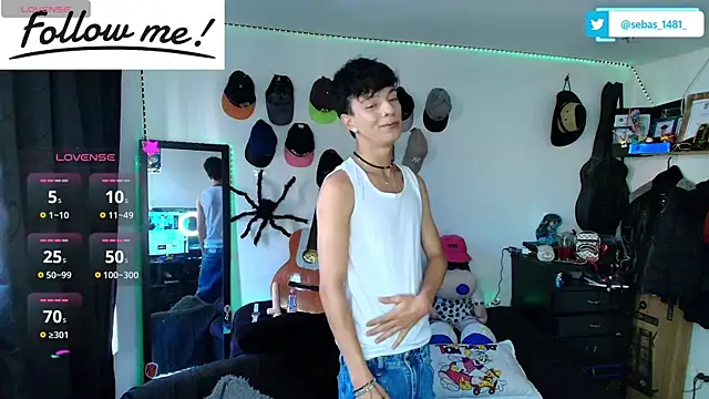 Snapshot of twink_sebas_ chatting on 12.04.24 twink sebas online show from 12.04.24