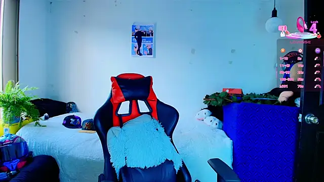 Snapshot of twink_sebas_ chatting on 11.15.25 twink sebas online show from 11.15.25