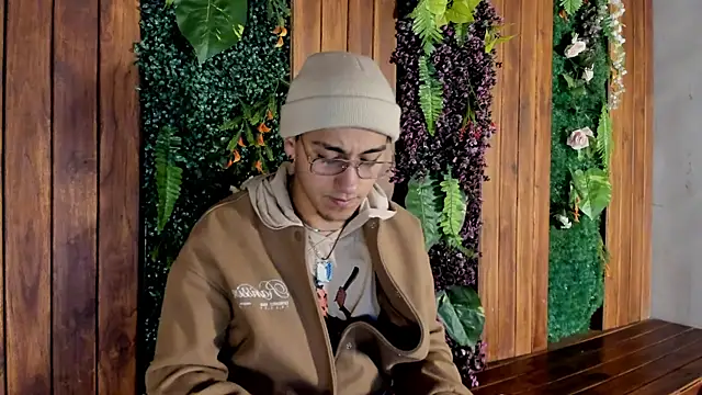 Snapshot of Andy_Joy_ chatting on 01.19.26 Andy Joy online show from 01.19.26