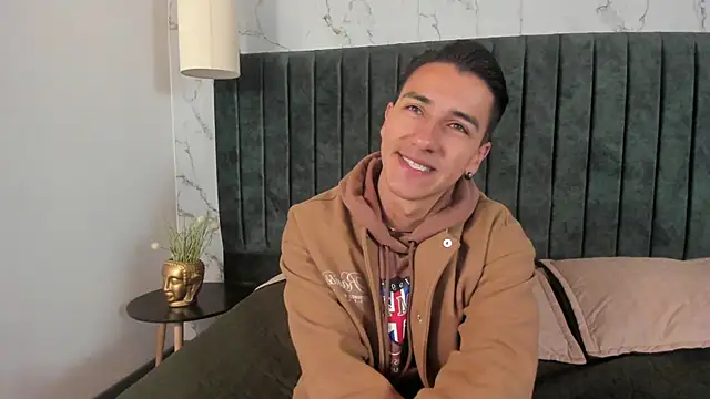 Snapshot of Andy_Joy_ chatting on 03.04.26 Andy Joy online show from 03.04.26