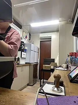 cinnabon  online show from 01.30.25