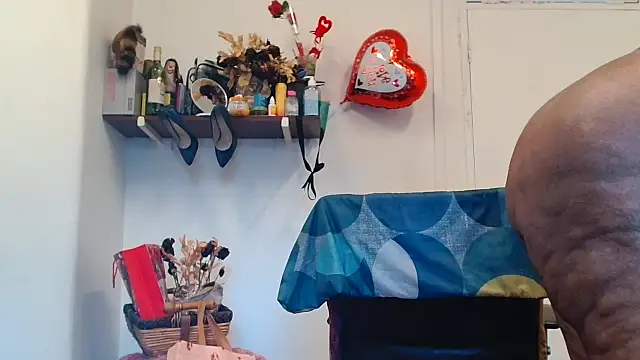 xTALLSEXYBUMx online show from 06.30.26