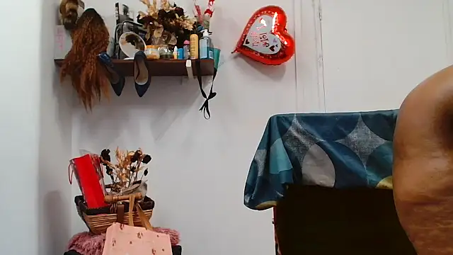 xTALLSEXYBUMx online show from 07.05.26