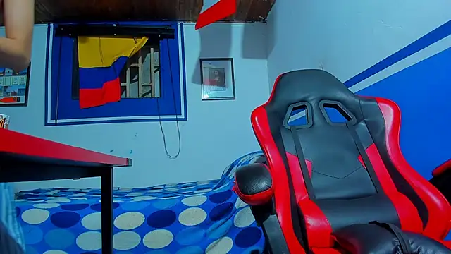 Snapshot of maxowens_oficial chatting on 03.02.26 maxowens oficial online show from 03.02.26