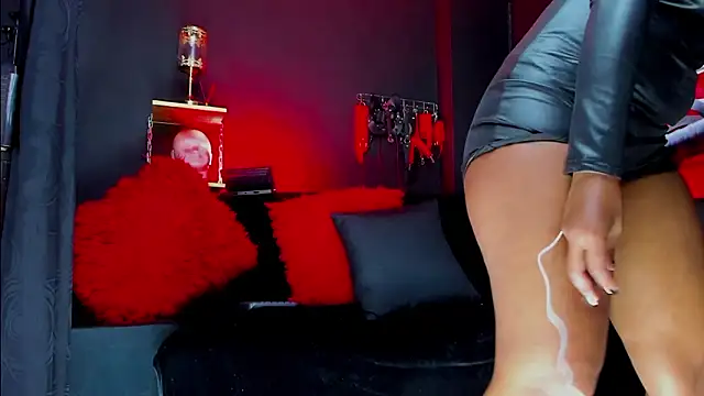 Coralinstone online show from 01.16.26