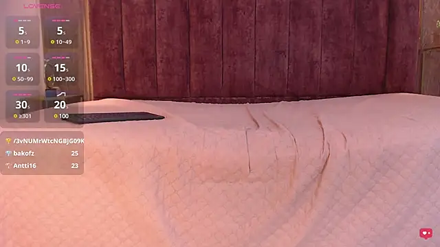 Snapshot of Emy_leon chatting on 02.06.25 Emy leon online show from 02.06.25