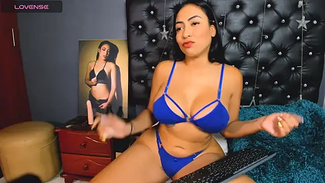 catalinamuss  online show from 04.16.26