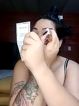 Snapshot of Chantal_lopez chatting on 11.10.25 Chantal lopez online show from 11.10.25