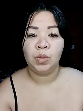 Snapshot of Chantal_lopez chatting on 11.23.25 Chantal lopez online show from 11.23.25