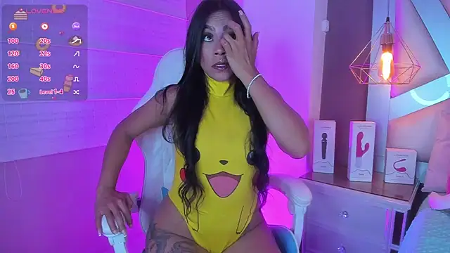 Amber villalobos  online show from 05.21.26