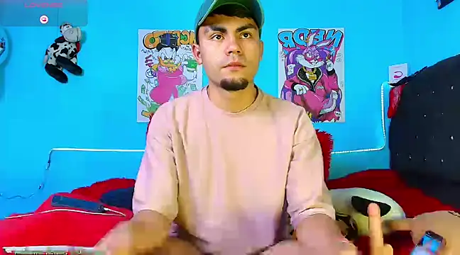 Snapshot of kalivan_voinesscu chatting on 12.19.24 kalivan voinesscu online show from 12.19.24