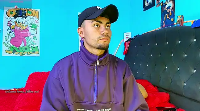 Snapshot of kalivan_voinesscu chatting on 01.21.25 kalivan voinesscu online show from 01.21.25