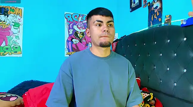 Snapshot of kalivan_voinesscu chatting on 01.22.25 kalivan voinesscu online show from 01.22.25