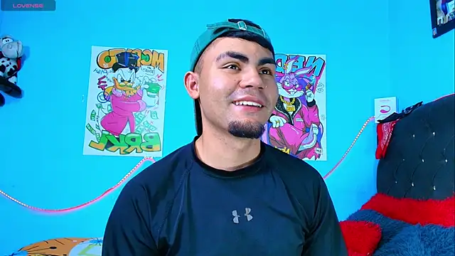 Snapshot of kalivan_voinesscu chatting on 02.23.25 kalivan voinesscu online show from 02.23.25