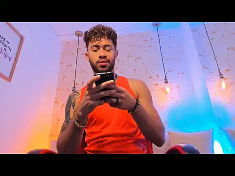 Snapshot of rikkostuff chatting on 10.16.25 rikkostuff online show from 10.16.25