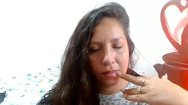 naihroby online show from 12.04.24