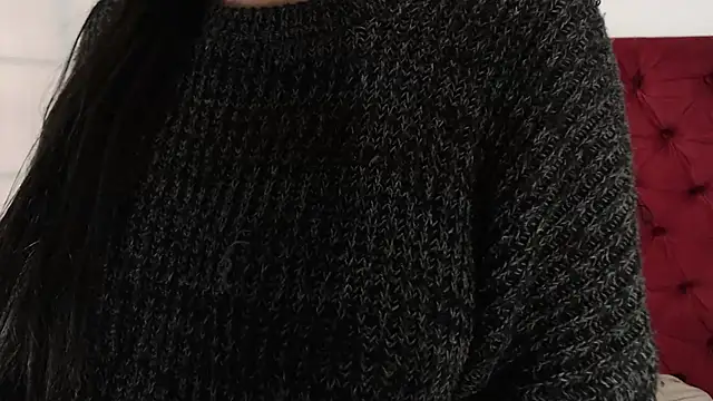 CarolineBrunx online show from 01.14.25