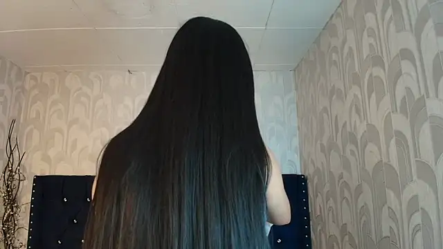 CarolineBrunx online show from 04.24.26