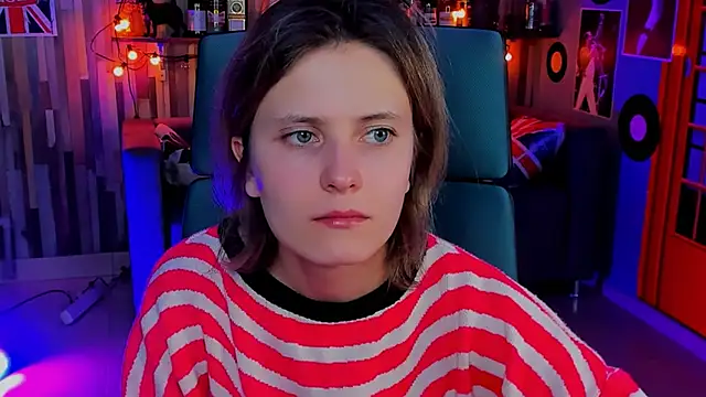 Snapshot of LolaAsmus chatting on 01.08.25 LolaAsmus online show from 01.08.25