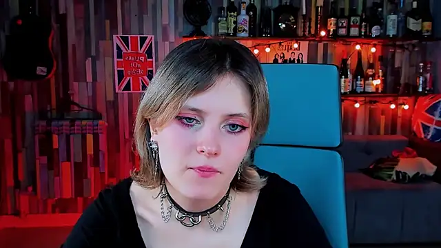 Snapshot of LolaAsmus chatting on 01.11.25 LolaAsmus online show from 01.11.25