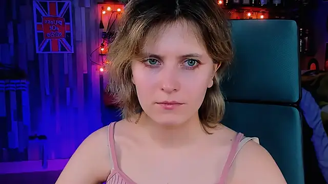 Snapshot of LolaAsmus chatting on 01.17.25 LolaAsmus online show from 01.17.25