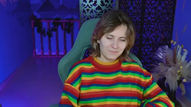 Snapshot of LolaAsmus chatting on 02.07.25 LolaAsmus online show from 02.07.25