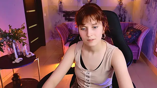 Snapshot of LolaAsmus chatting on 03.12.25 LolaAsmus online show from 03.12.25