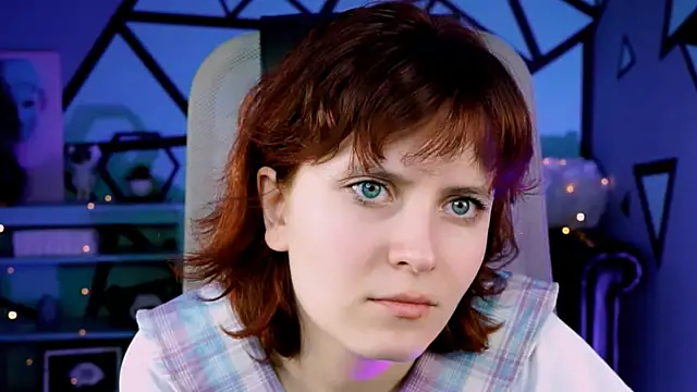 Snapshot of LolaAsmus chatting on 03.13.25 LolaAsmus online show from 03.13.25