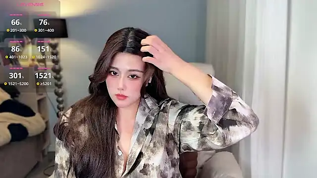 Strawberrybabyy1 online show from 12.01.24