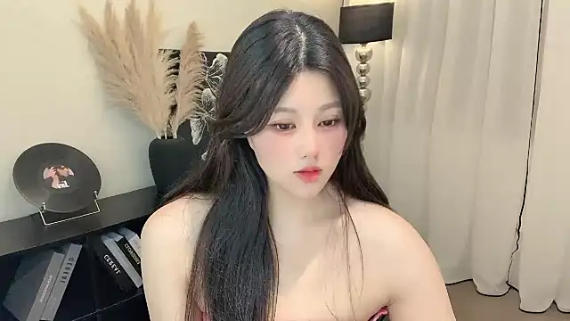 Strawberrybabyy1 online show from 03.20.25