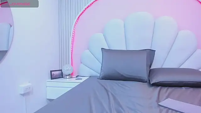 Meli castillo online show from 02.23.25