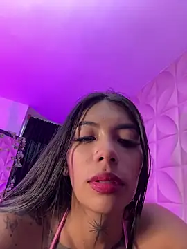 NattGomez online show from 09.20.25