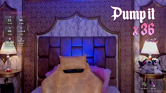 Snapshot of SoffiQueen chatting on 02.02.26 SoffiQueen online show from 02.02.26