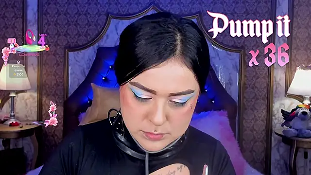 Snapshot of SoffiQueen chatting on 02.24.26 SoffiQueen online show from 02.24.26