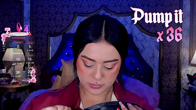 Snapshot of SoffiQueen chatting on 03.02.26 SoffiQueen online show from 03.02.26