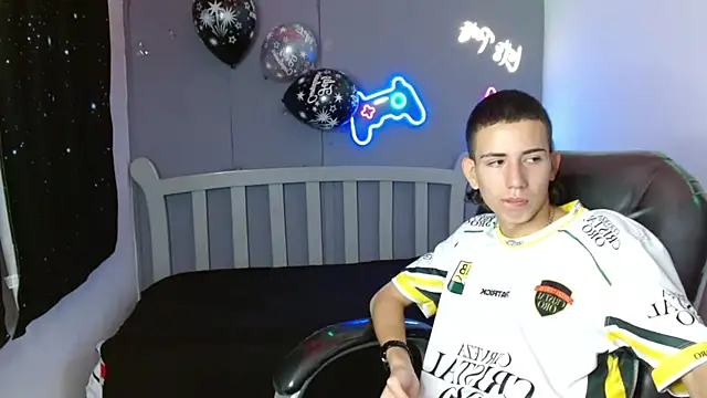 JackSwan18 online show from 01.07.25