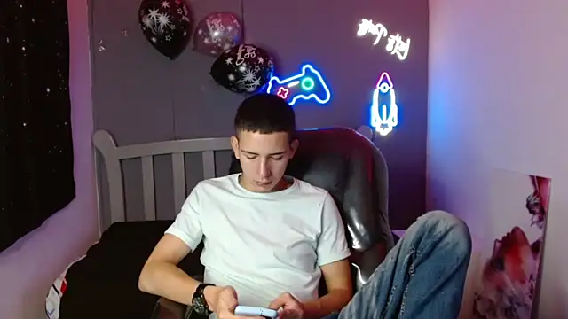 JackSwan18 online show from 01.10.25